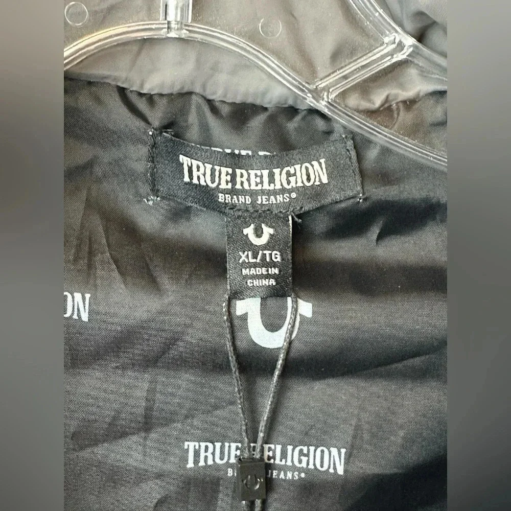 NWTS. TRUE Religion‎ Puffer Jacket